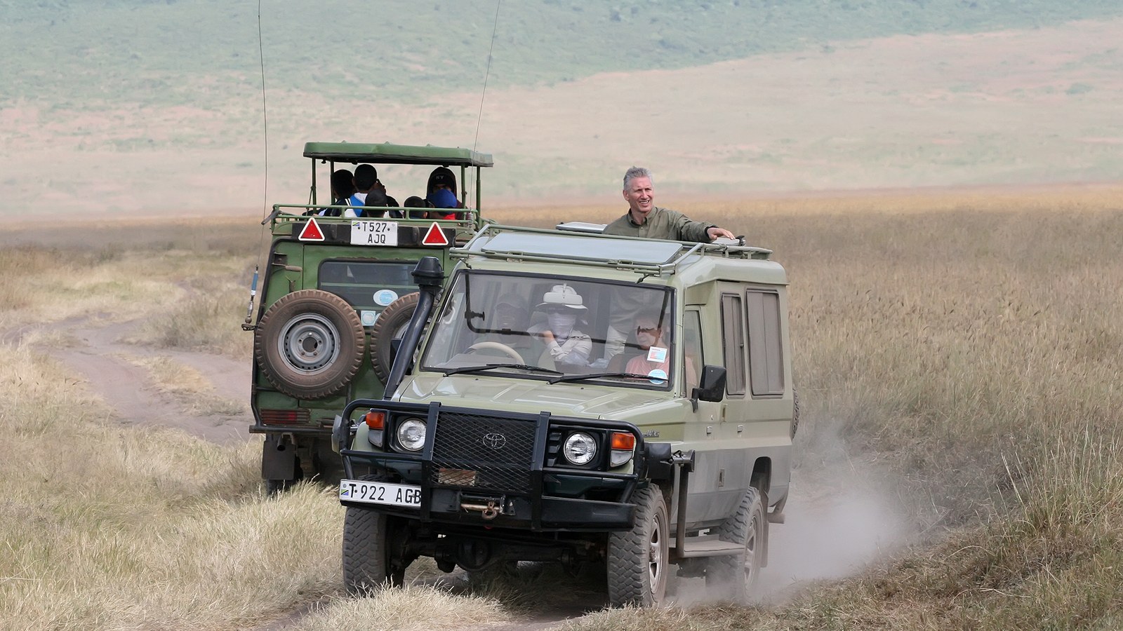 Privatni safari naspram grupnog safarija u Tanzaniji: cijena, udobnost i koji odabrati